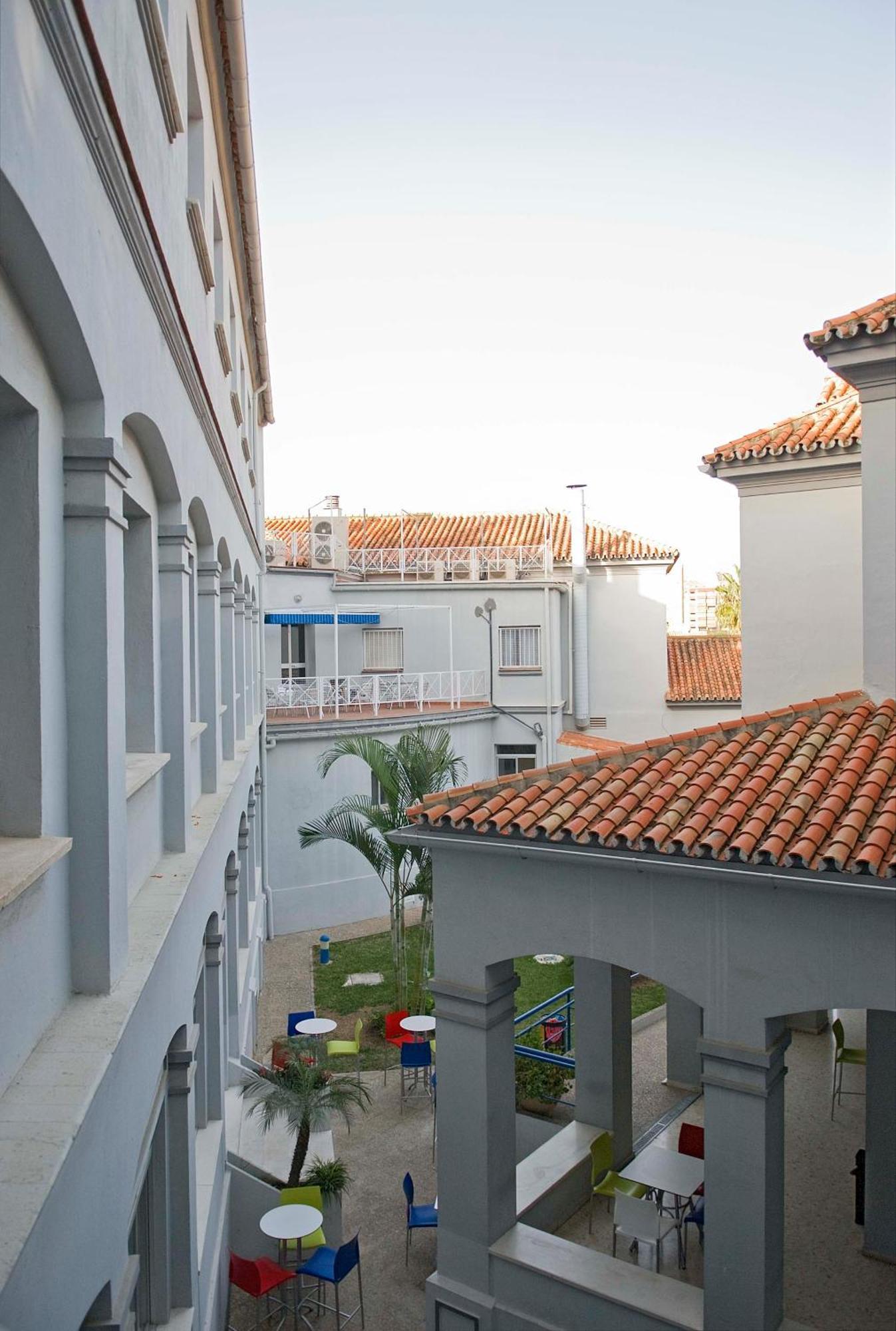 Hostal Inturjoven Málaga